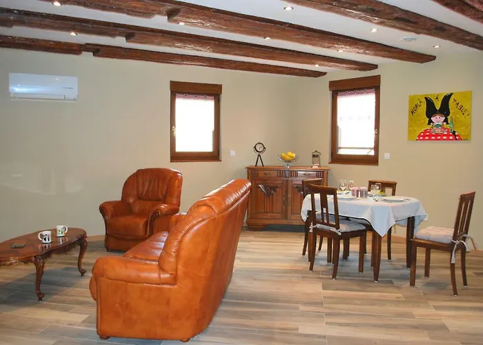 Holiday home Maison D En Wintzenheim